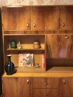 Eladó mid-century jellegű szekrénysor (1977)
