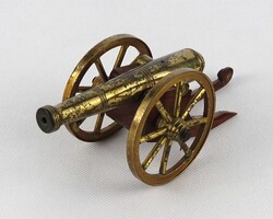 1W844 Régi fatalpú réz ágyú makett, asztali dísz