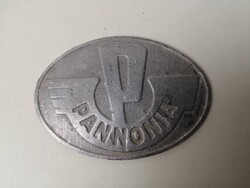 PANNONIA MOTORKERÉKPÁR EMBLÉMA