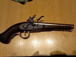 Kovaköves pisztoly REPLIKA