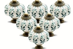 8 db Vintage butorgomb  kerámia,fiókkihúzó dísz fogantyú komódra, szekrényre