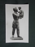 Képeslap,Földművesszövetkezet árubemutató,Marosán László,Szovjet katona gyermekkel szobor,1950-