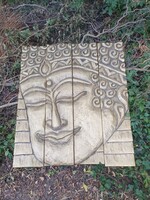 Budha. Faragott fa.