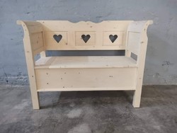 Lóca karosláda padláda kanapé