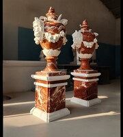 Bacchus fejes bordó márvány urna váza