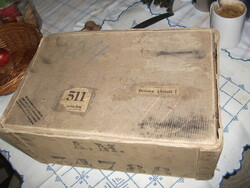 Dekoráció kirakatba fotózáshoz vintage antik postai doboz