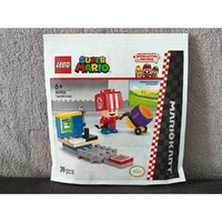 30702 Lego Super Mario - Mario Kart Toad Pit Crew (bontatlan doboz)
