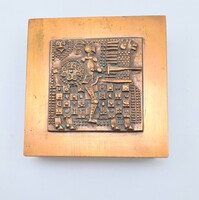 Kopcsányi Ottó páncélos lovag bronz díszdoboz