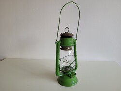 Régi zöld petróleum lámpa viharlámpa spiritusz lámpa