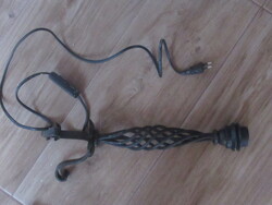 Kovácsoltvas asztali lámpa