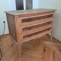 Eladó 3 fiókos antik komód