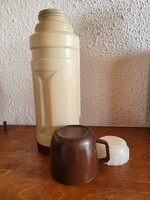 Retro termosz_műanyag
