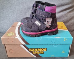 Little girl's boots, size 21, assorted