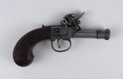 1W948 Kisméretű fém vázas, fa markolatos kovás pisztoly replika