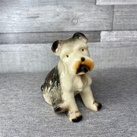 Román porcelán kutya figura