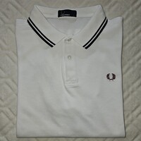 FRED PERRY  férfi  galléros pólóing   L-es méret NEM TURKÁLÓS !!!