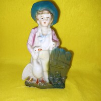 "Fiú a libával ". ( 1539). Antik, porcelán, figurás ibolyaváza, antik szobor, figura.