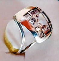 Orosz  ezüstgyűrű 925 -os  . Súly - 6,64.