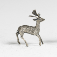 Ezüst miniatűr szarvas figura (EZM-37)