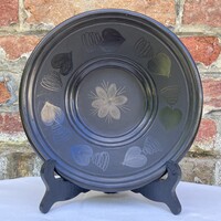 Karcagi fekete népművészeti, agyagból készült kerámia falitányér - falidísz