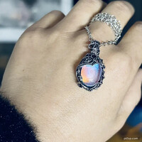 Antikolt  Moonstone medál aranyos szép fényes lánccal .(  tibeti ezüst .? )