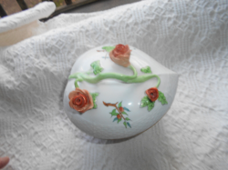 Rózsa fogóval szív alakú  Herendi cukortartó doboz