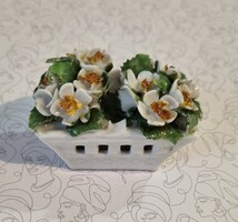 Miniatűr virágosláda