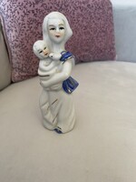 Régi porcelán figura