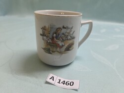 A1460 Dubi Csehszlovák gyerek mintás bögre