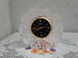 Gyönyörű üveg vagy kristály retro nagyméretű óra