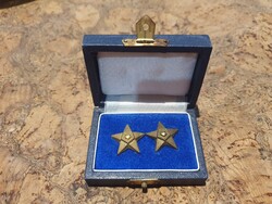 Retro katonai százezredes rendfokozat kádár címeres dobozában szocreál néphadsreg militária