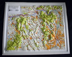 Dunazug - hegyvidék , domború térkép HM Zrínyi 1:120000 67,5 x 56 cm , Dunakanyar , Pilis , Gercse
