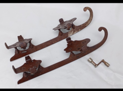 Vintage  Stürmer-Werk ,"GLOBUS" ,acél állítható műkorcsolya eredeti kulcsával 35,5 cm1930