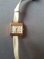 Eredeti cirill betűs 14 karátos Csajka arany női karóra