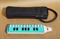 Régi retro csehszlovák gyerek játék hangszer billentyűs fuvola