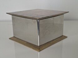 Nagyméretű nehéz tükörfényes fém doboz réz talppal és tetővel