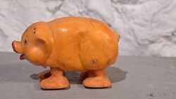 Retró játék, lépegető malac