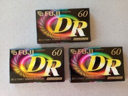 Fuji DR60 magnókazetta eredeti celofános csomagolásban eladó! 3 db-os csomag