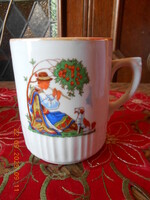 Zsolnay János vitéz mintás, szoknyás bögre