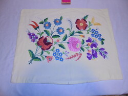 Kalocsai hímzett díszpárna