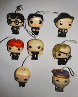 KINDER JOY HARRY POTTER FUNKO FIGURÁK -ÚJ SZÉRIA - 8 db festett függeszthető  PLASZTIK figura EGYBE