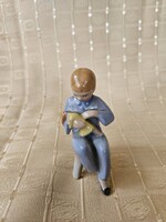 Drasche porcelán Babázó kislány figura