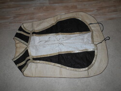 Antik egyhazi papi miseruha