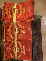 KISZ zászló 3 darab.