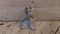 Miniatűr porcelán kutya