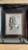 Mozart Relief