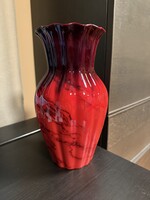 Antik Zsolnay gerezdes piros eozin váza