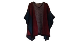 Meleg, kötött Love Knitwear poncsó one size