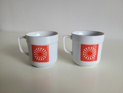 2 db régi Alföldi porcelán bögre piros mintás retro teás csésze