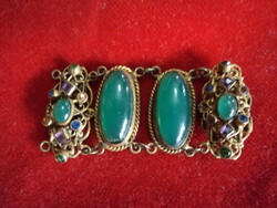 Anrik ruhadísz-felvarró- dísz